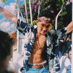 Meet your Posher, Peter